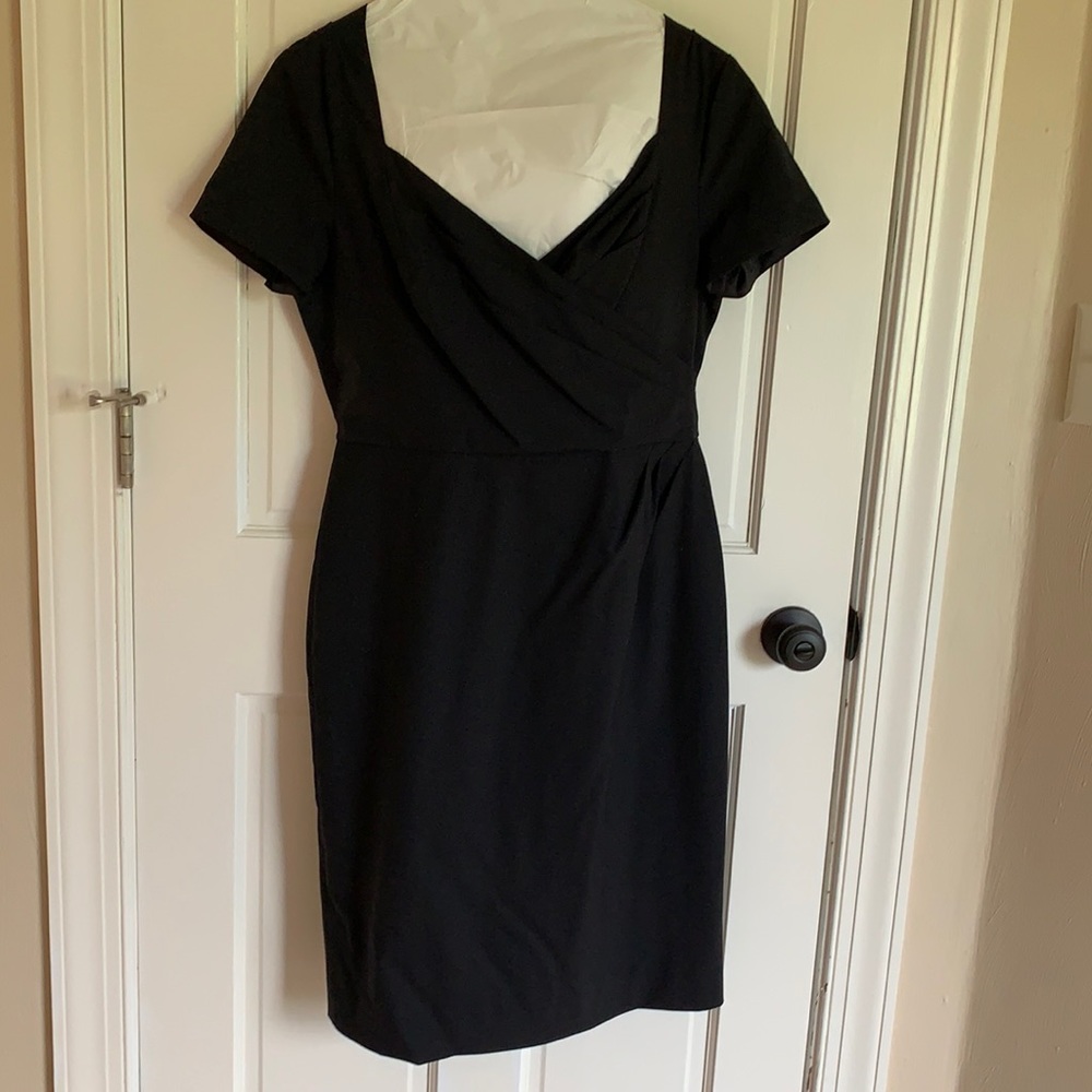 Banana Republic short sleeve black dress